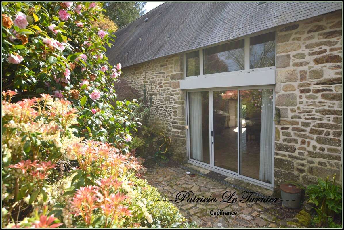 Maison en pierre" Longère" à vendre 6 pièces 194 m²  LANDEVANT (56) Morbihan Sud en BRETAGNE - photo 29