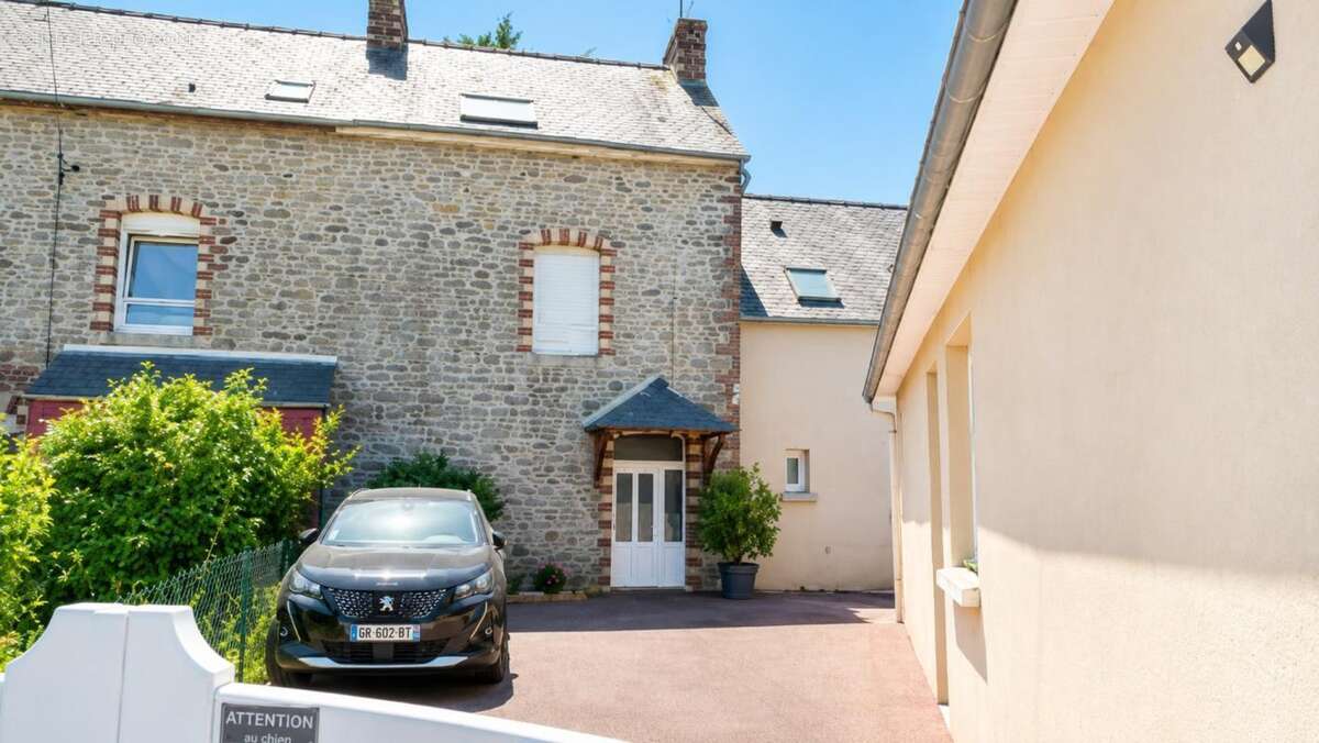 PLEURTUIT CENTRE – Maison en pierre – 3 chambres + combles aménagés – Voie verte à proximité - photo 19