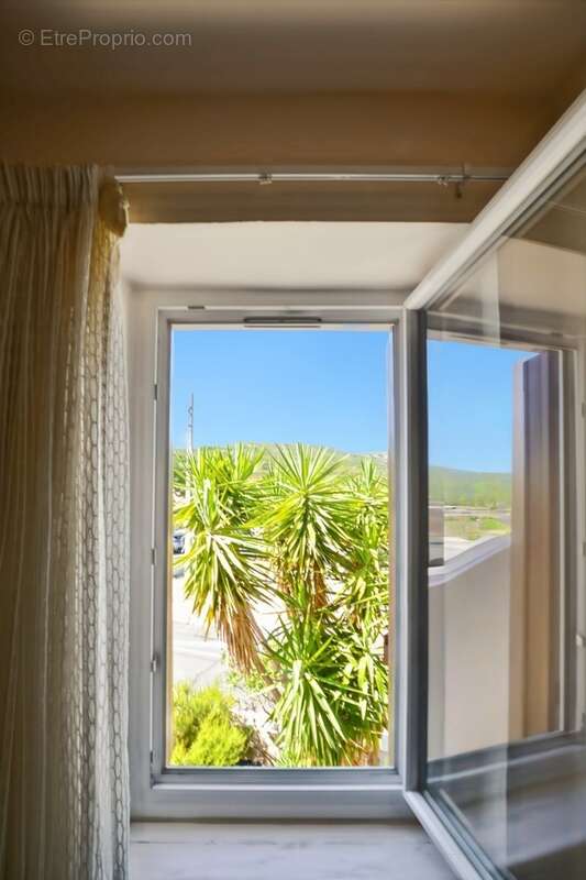 Maison de caractère 186 m² – 5 chambres dont 4 suites parentales – Terrasse – Causses-et-Veyran - photo 16