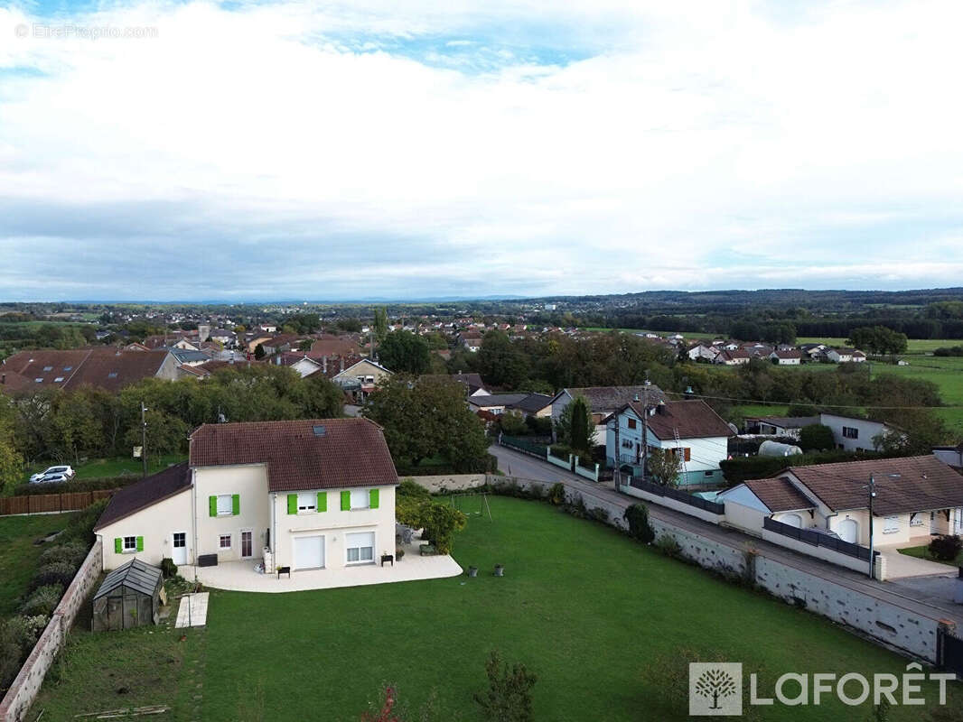 Maison à DARNIEULLES