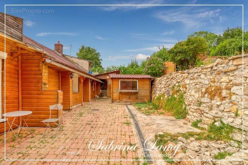 Maison avec dépendance à fort potentiel – Loisy-en-Brie (51130) - Jardin - Terrasse - photo 23