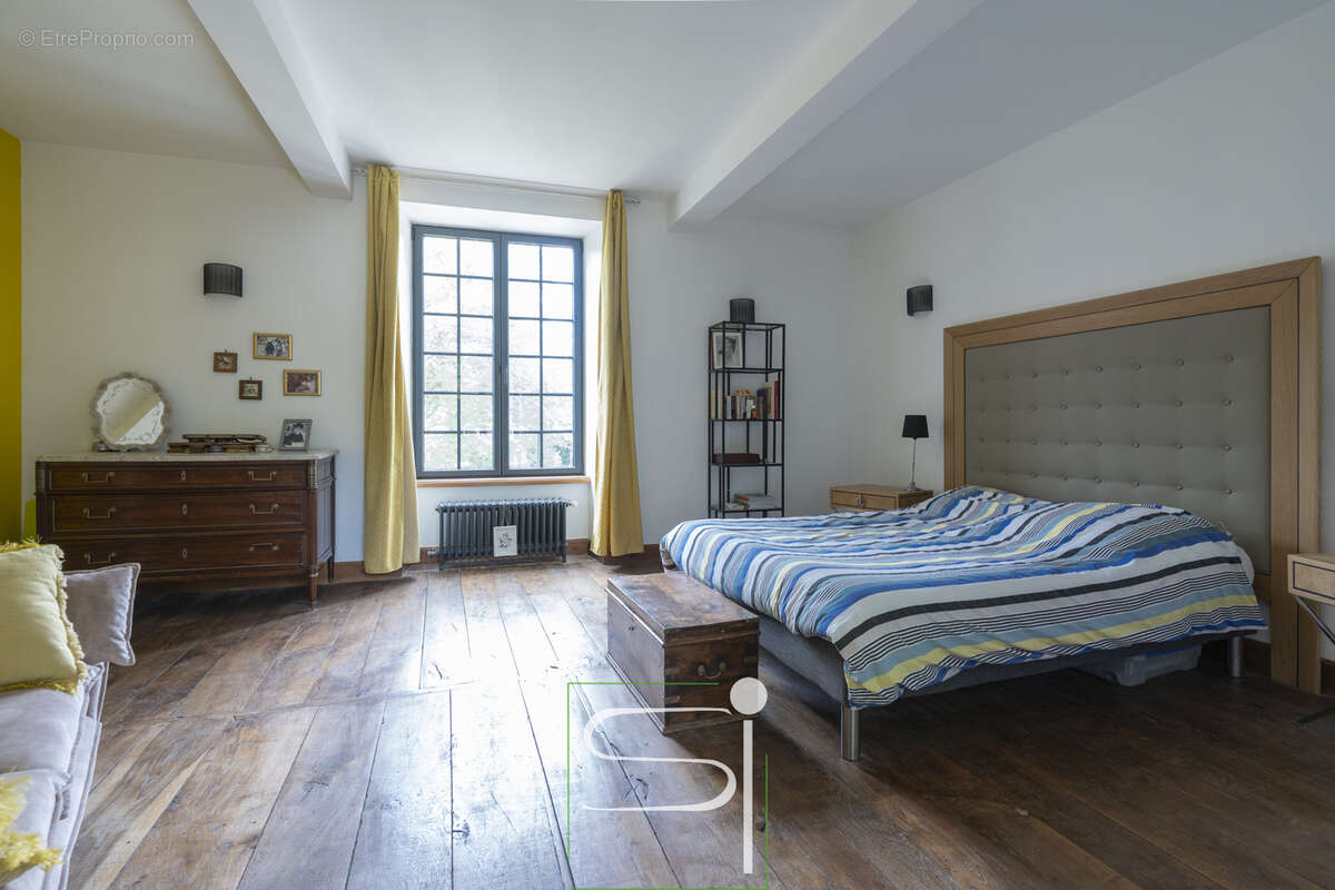 Maison à LIGUGE