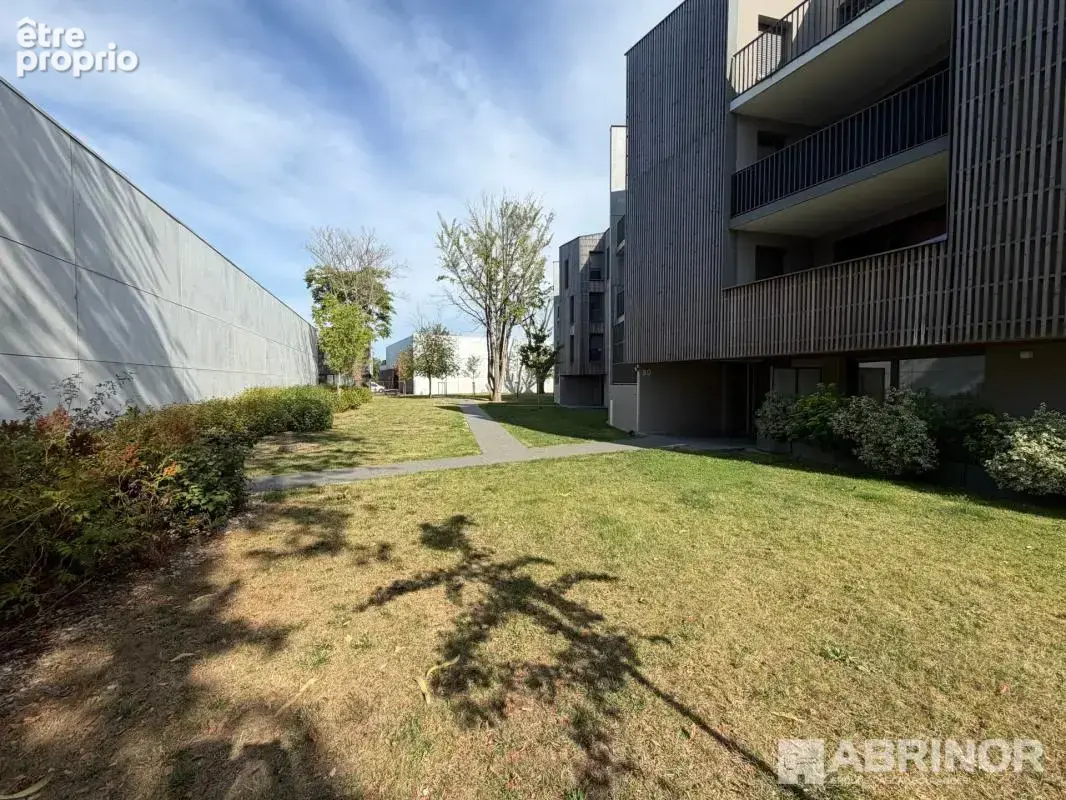  Appartement récent en dernier étage avec terrasse – Lille - photo 10