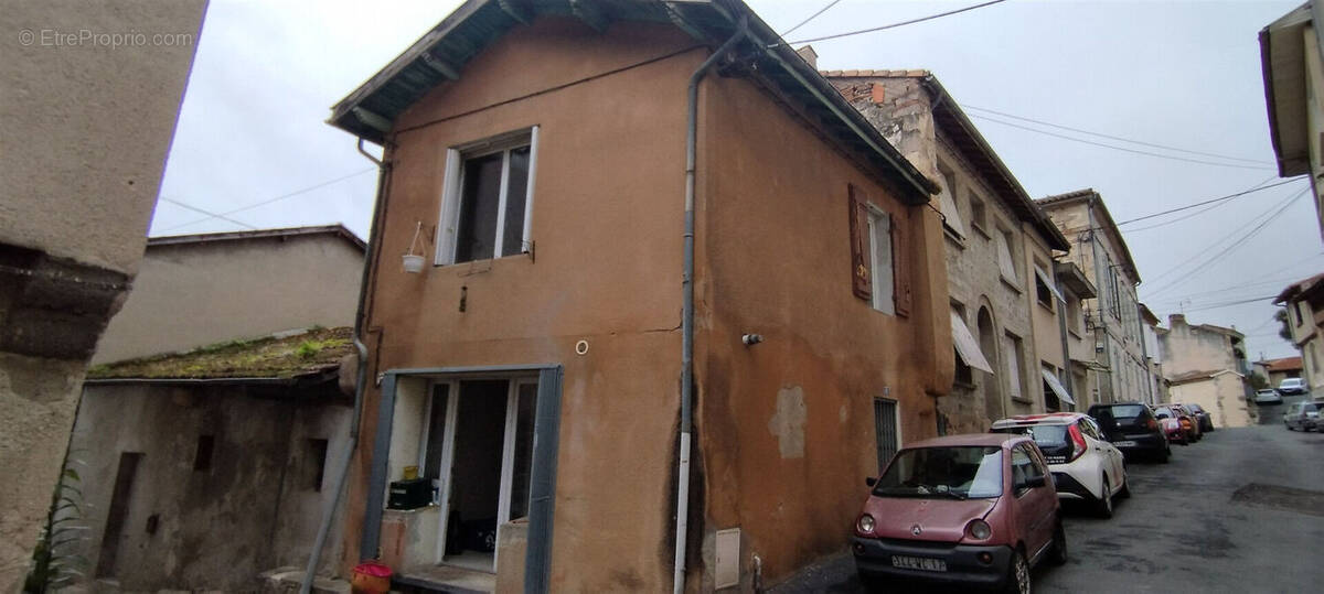 Maison à PORT-SAINTE-MARIE