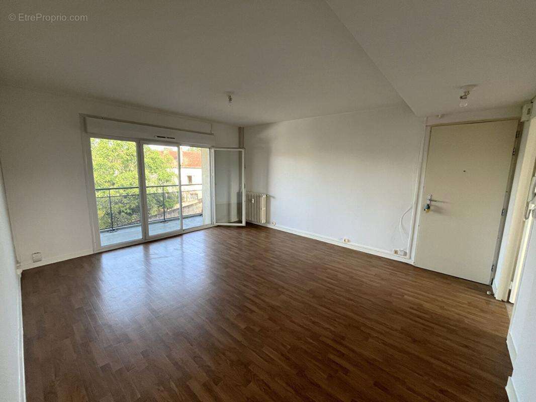 Angers - T3 avec balcon - photo 3