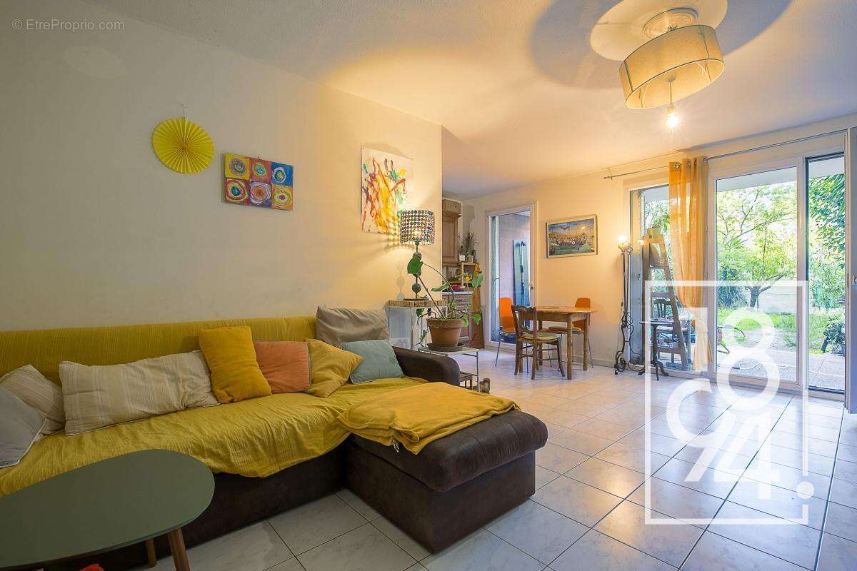 Appartement à MARSEILLE-9E