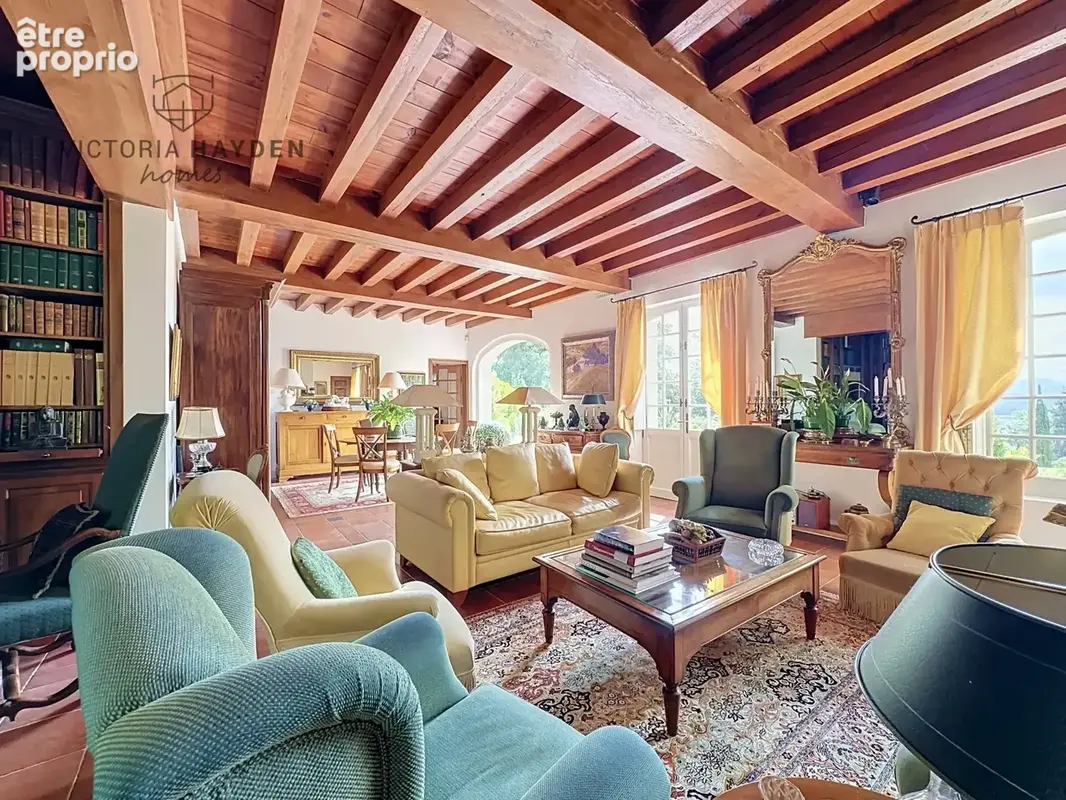 Maison 9 pièces 310 m² à vendre à Nay (64800) - photo 4