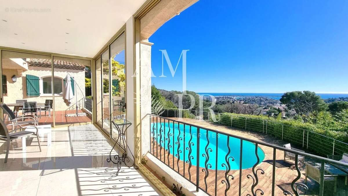 Maison à CANNES