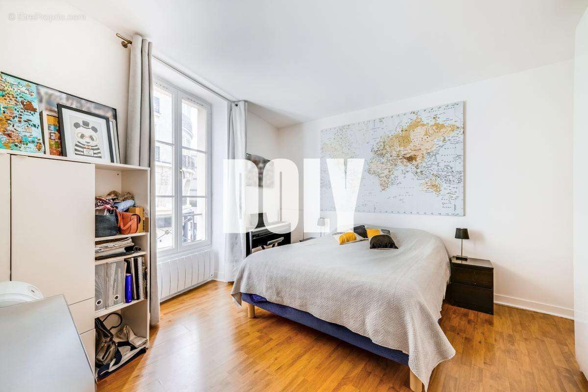 Appartement à PARIS-7E