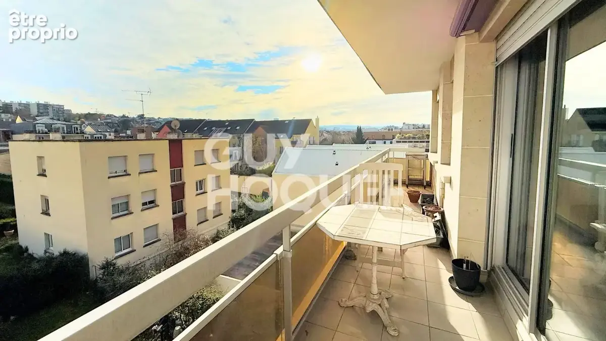 Appartement à NANTERRE