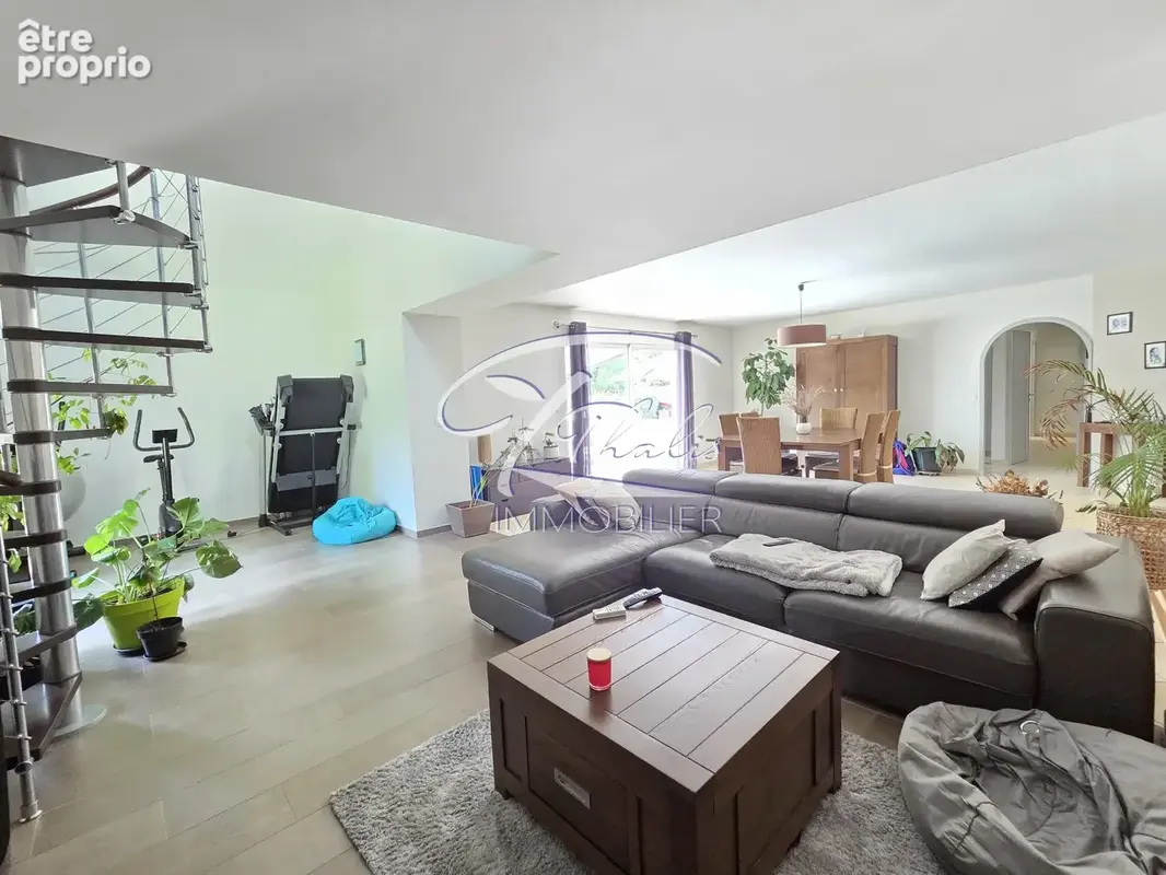 Maison 5 pièces 168 m² à vendre à La Lande-De-Fronsac (33240) - photo 6