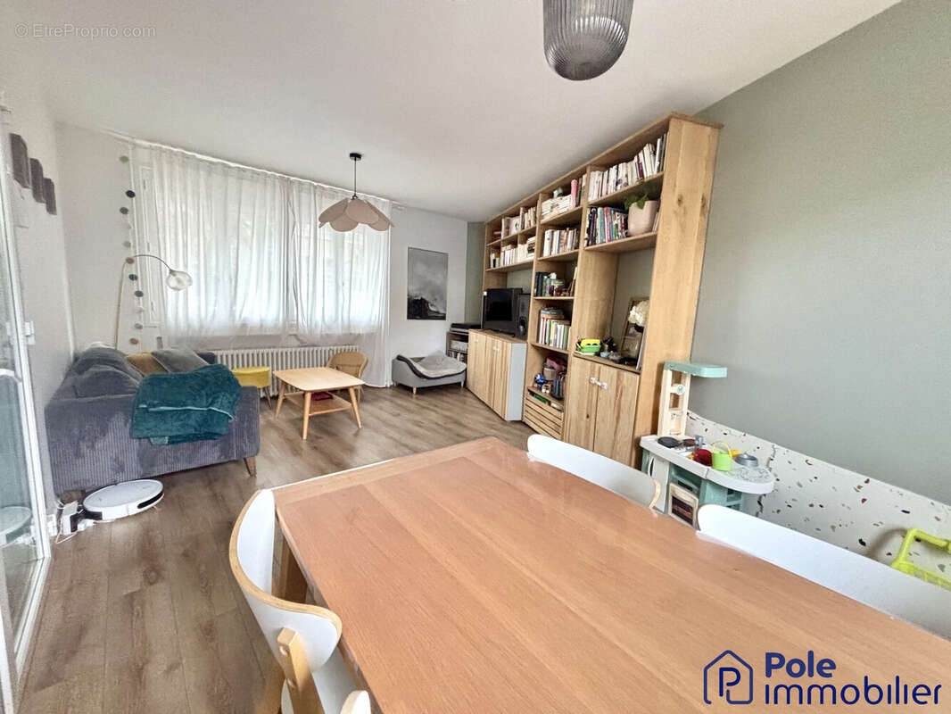 MAISON CAEN RIVE DROITE - SEJOUR SALON  - Maison à CAEN