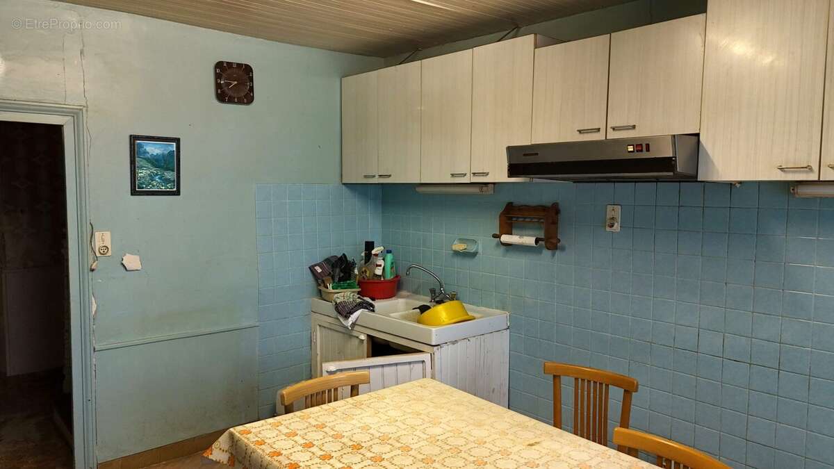 Maison à ECHASSIERES