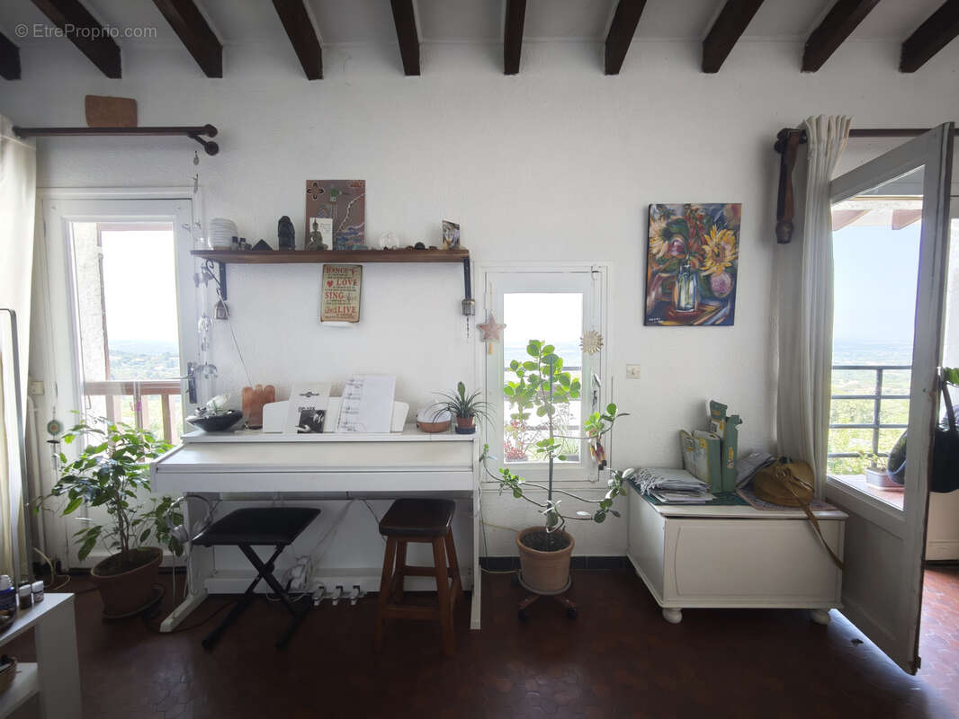 Maison à LAROQUE-DES-ALBERES