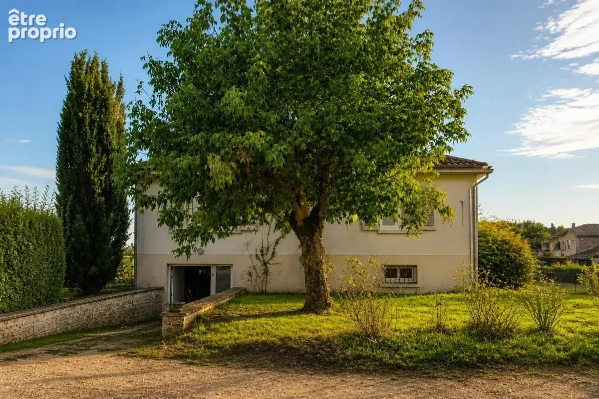 Maison à PRIN-DEYRANCON