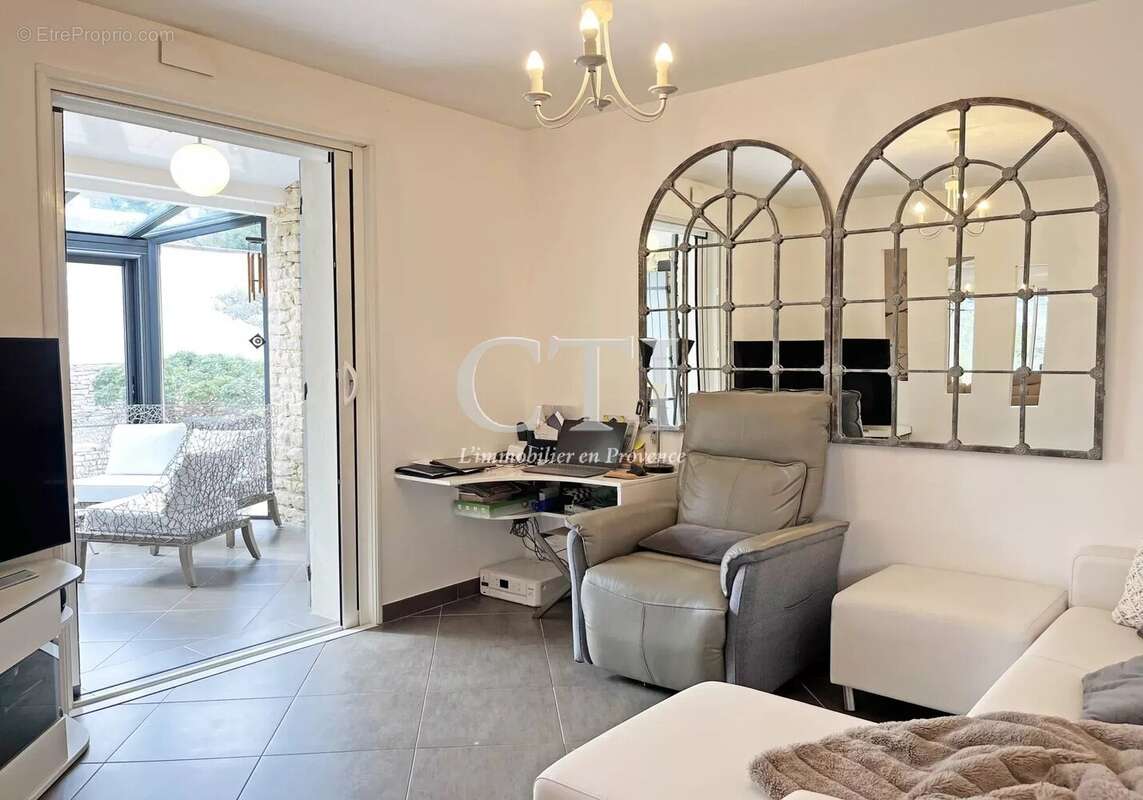 Maison à VAISON-LA-ROMAINE