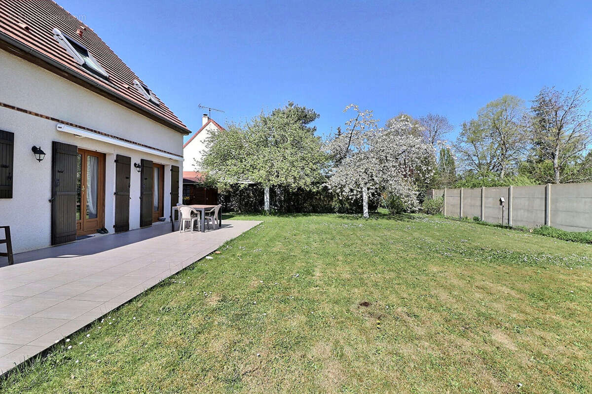 Maison à RAMBOUILLET