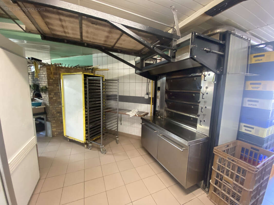 Commerce à COSNES-ET-ROMAIN