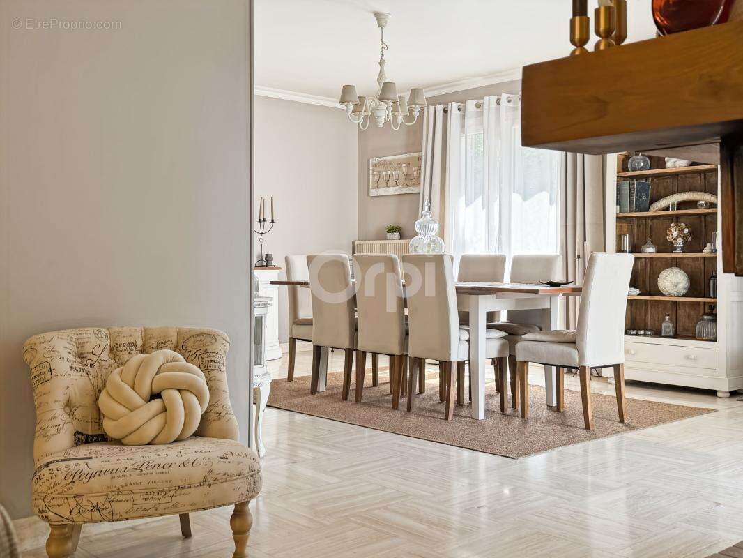 Maison à vendre à Évreux - 5 chambres - photo 3