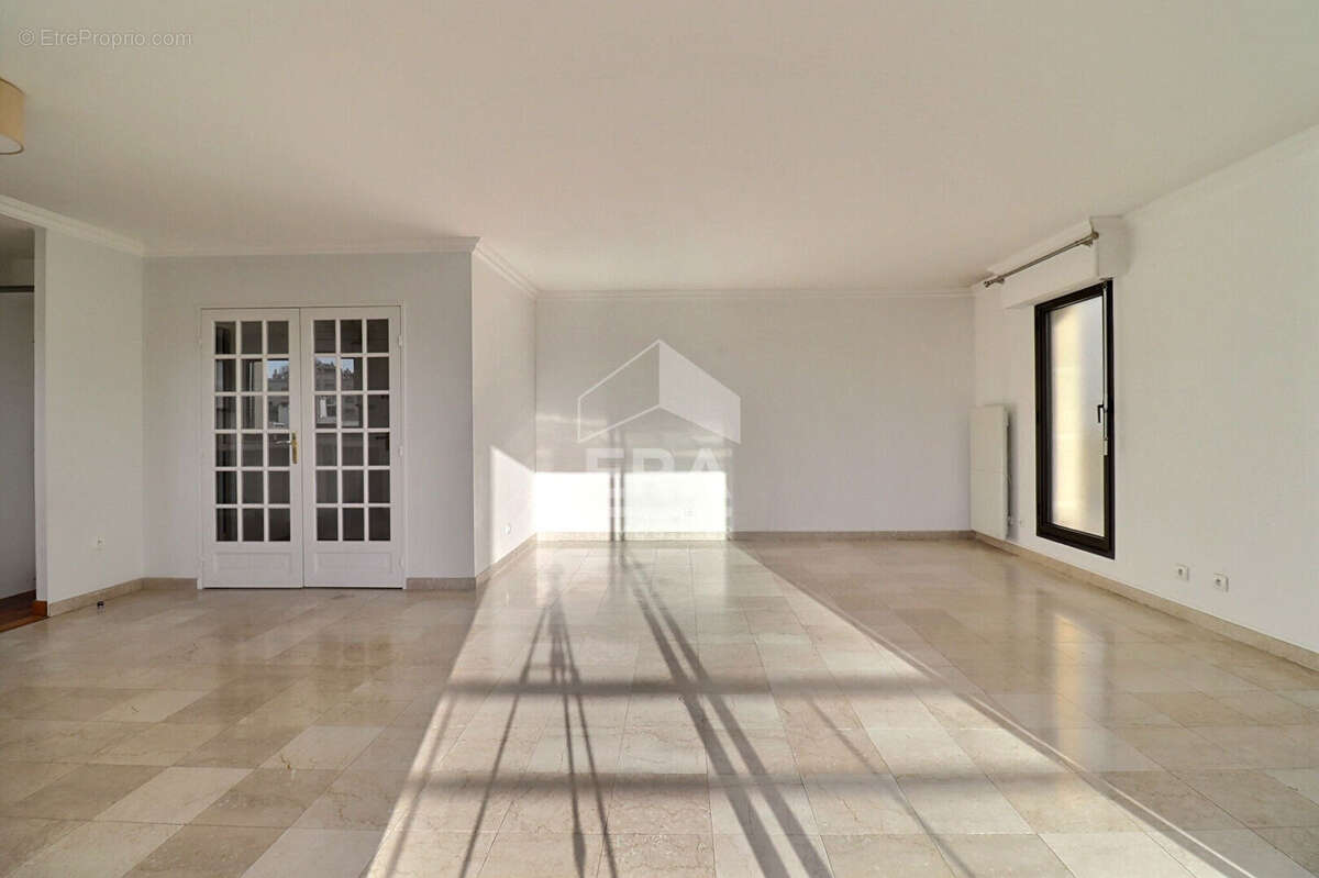 Appartement à GARCHES