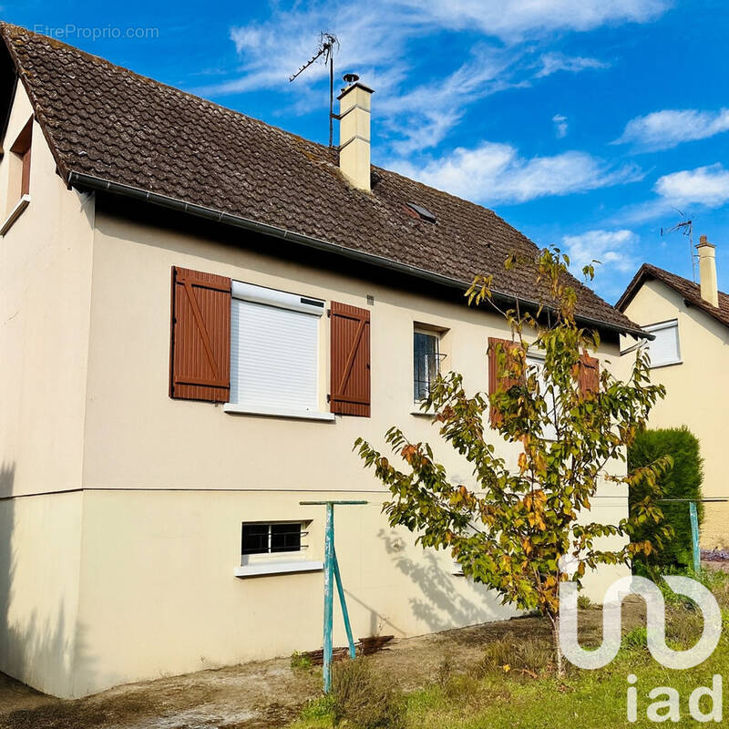 Photo 1 - Maison à LEVES