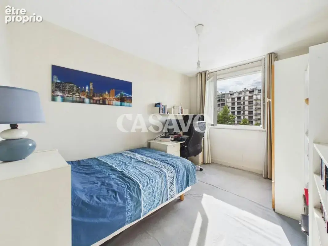 Vente Appartement 4 pièces de 75m² - 92210 Saint-Cloud - photo 4