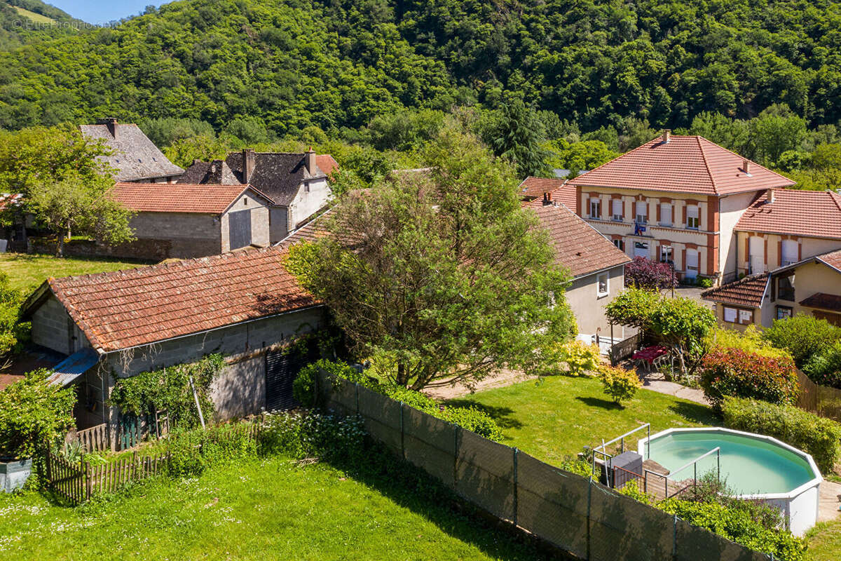 Maison de 160 m² avec studio locatif, 4 hectares de terrain - Saint Parthem - photo 3