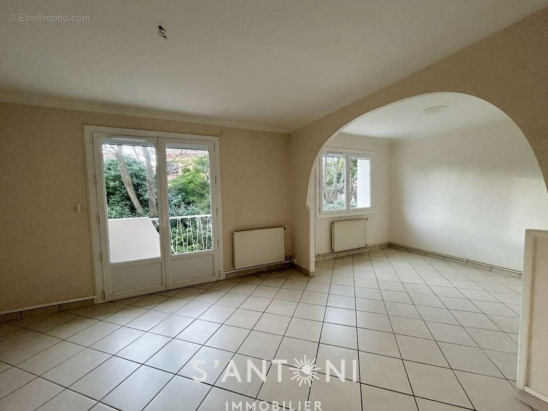 Appartement à BEZIERS