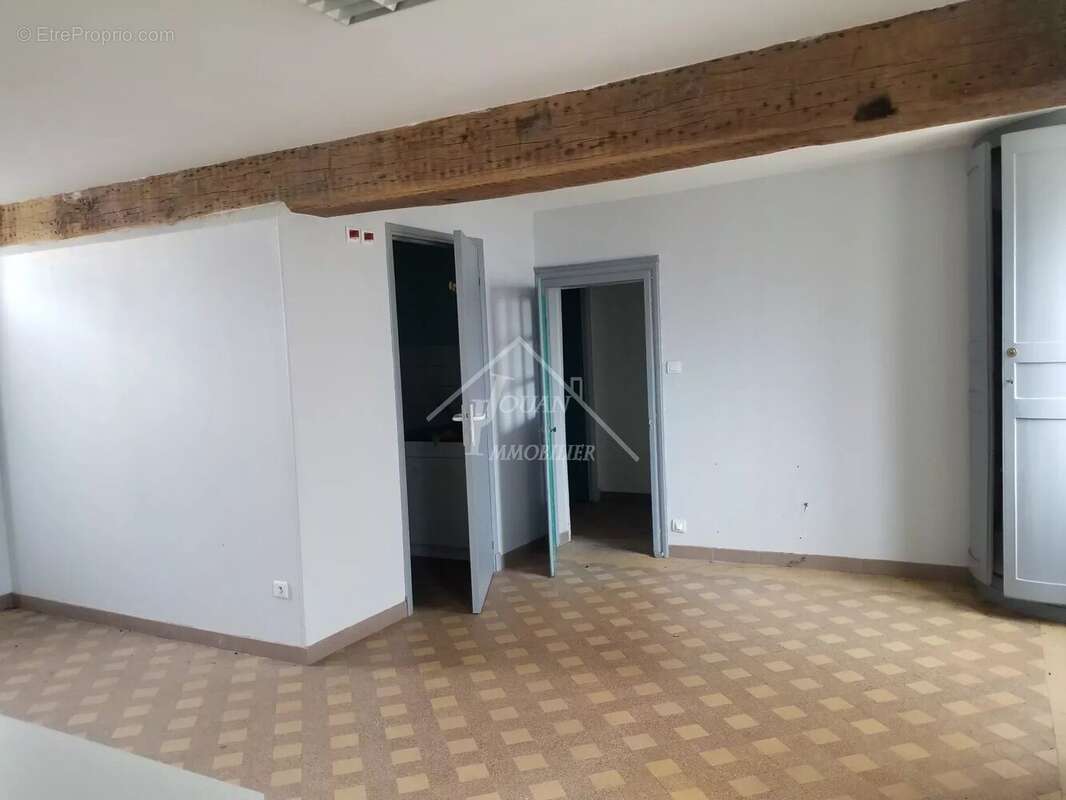 Maison à COSNE-D&#039;ALLIER