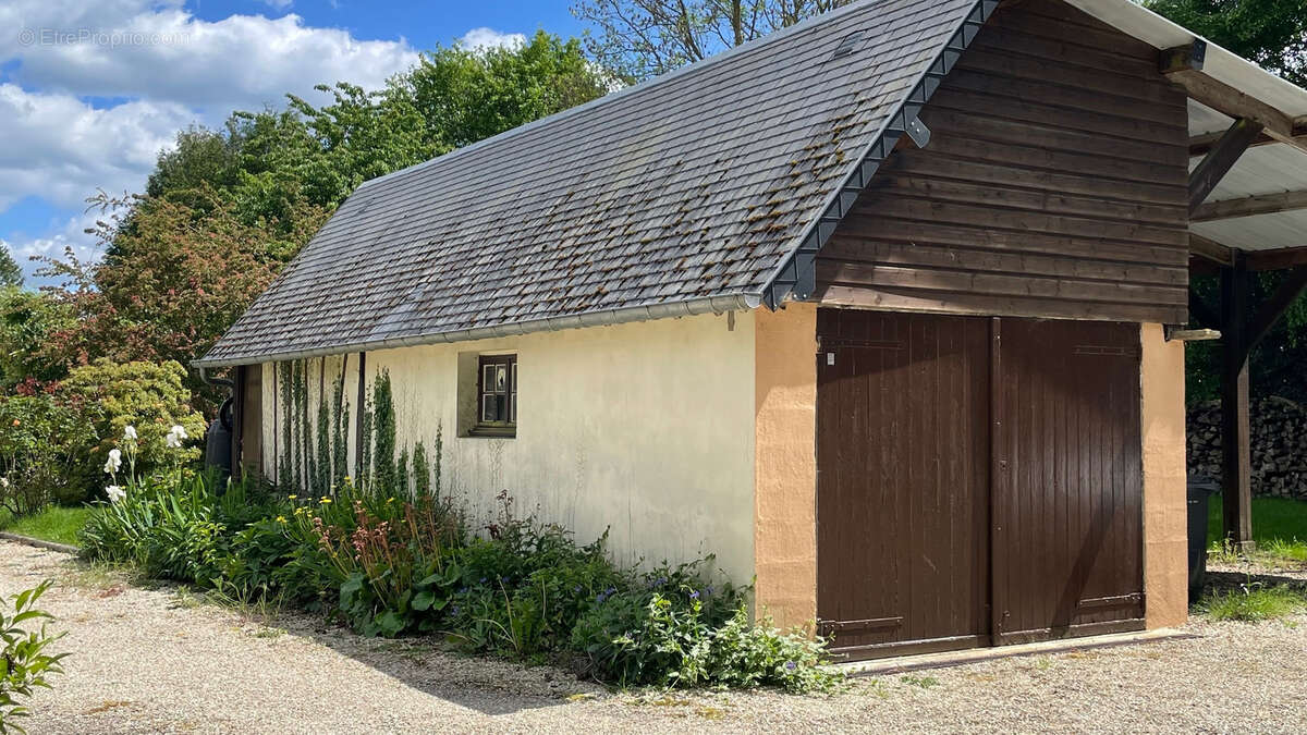 Maison à LE NOYER-EN-OUCHE