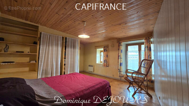 Maison à SAINT-FORTUNAT-SUR-EYRIEUX