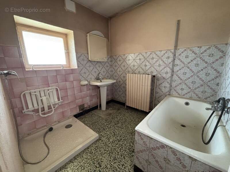 Maison à SAINT-GENGOUX-LE-NATIONAL