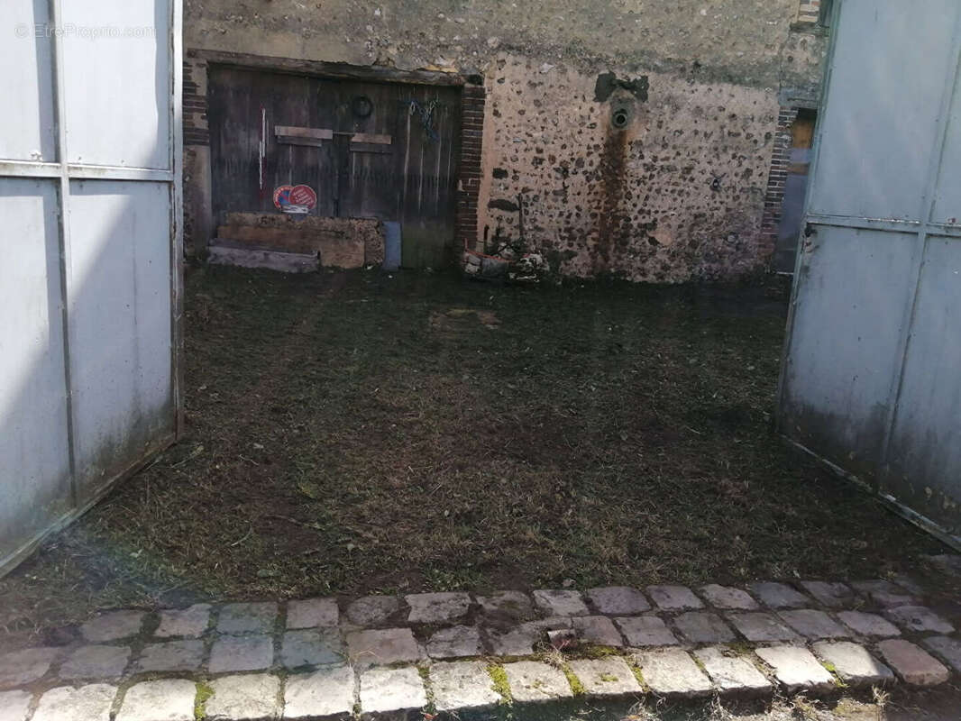 Autre à COURVILLE-SUR-EURE