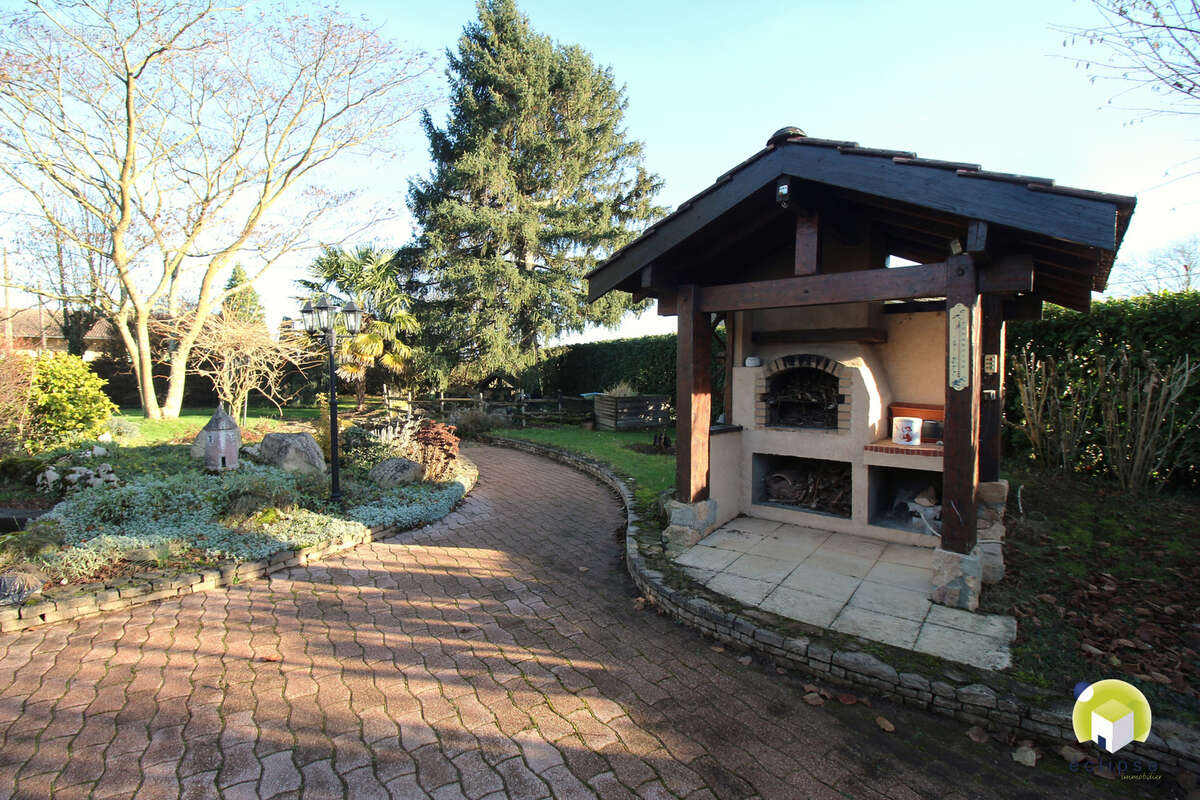 Maison à MEZERIAT