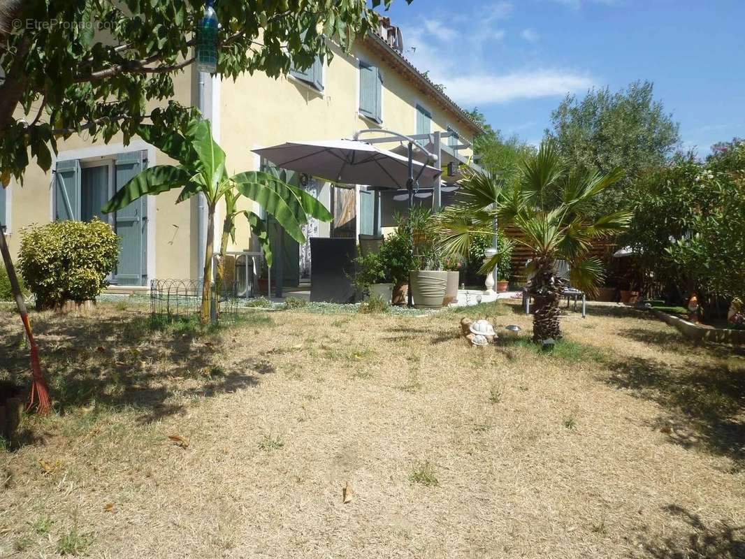 Maison à TOUET-SUR-VAR