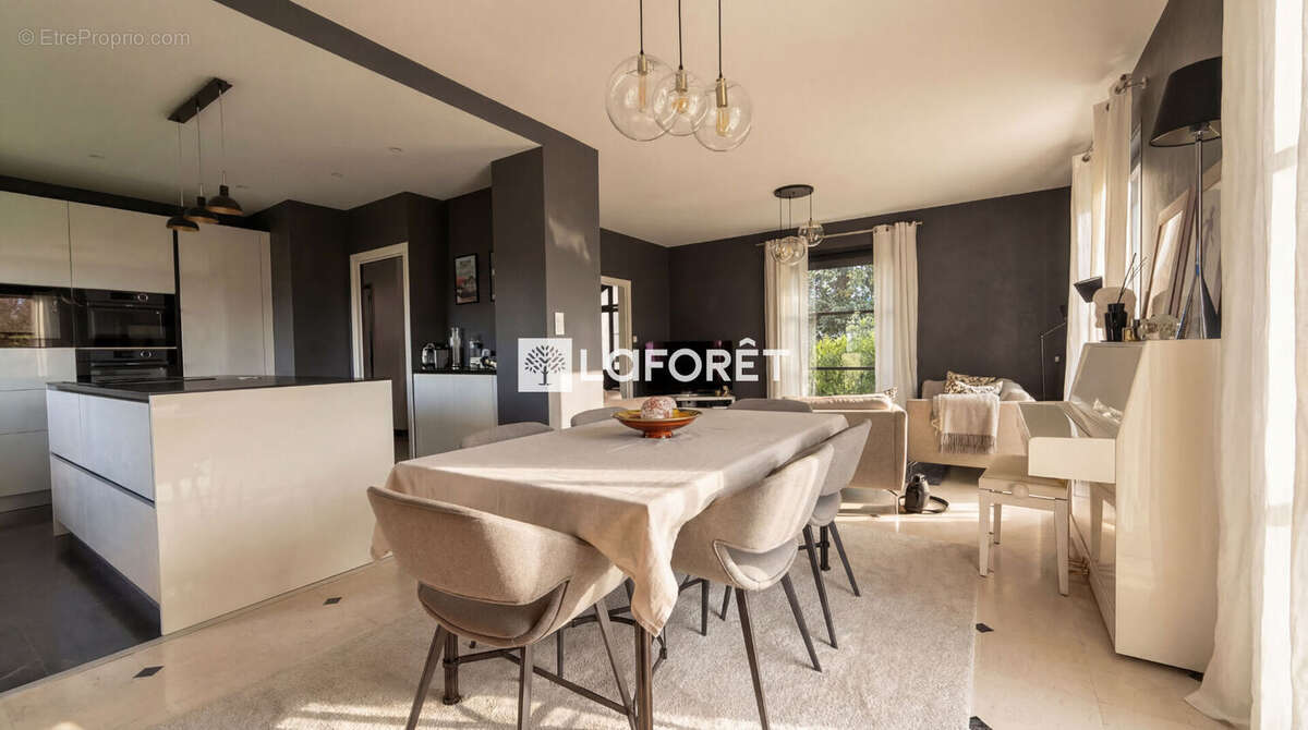 Maison à CHAMBRAY-LES-TOURS