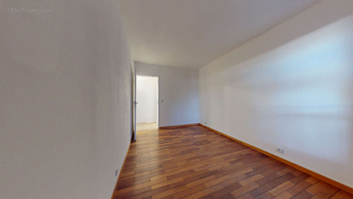 Appartement à SARTROUVILLE