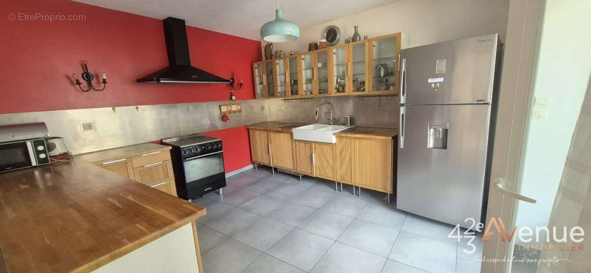 Appartement 122 m² à La Ricamarie  - photo 5