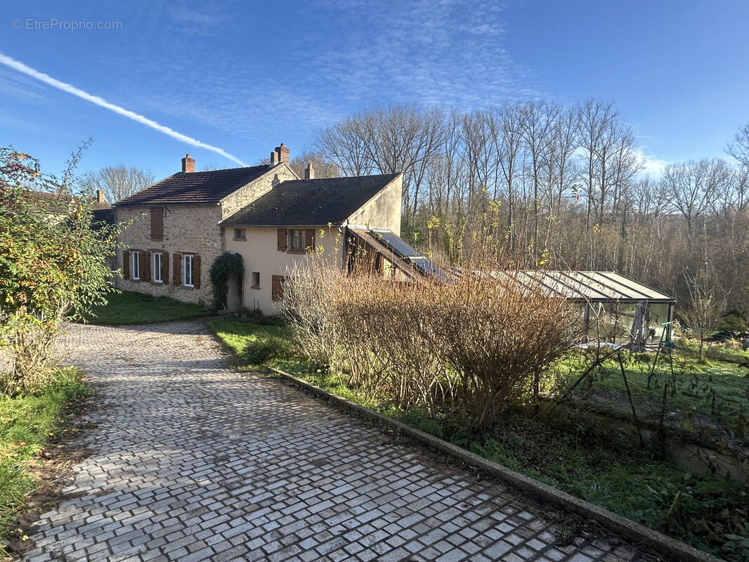 Maison à ABBEVILLE-LA-RIVIERE