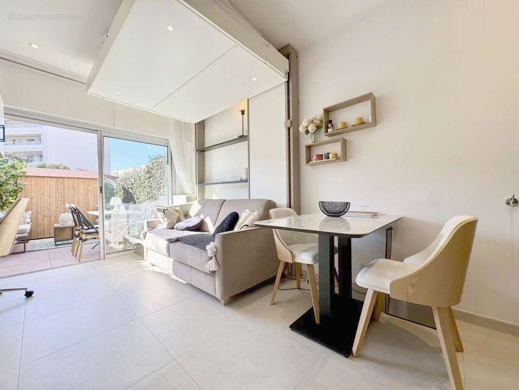 Appartement à CANNES