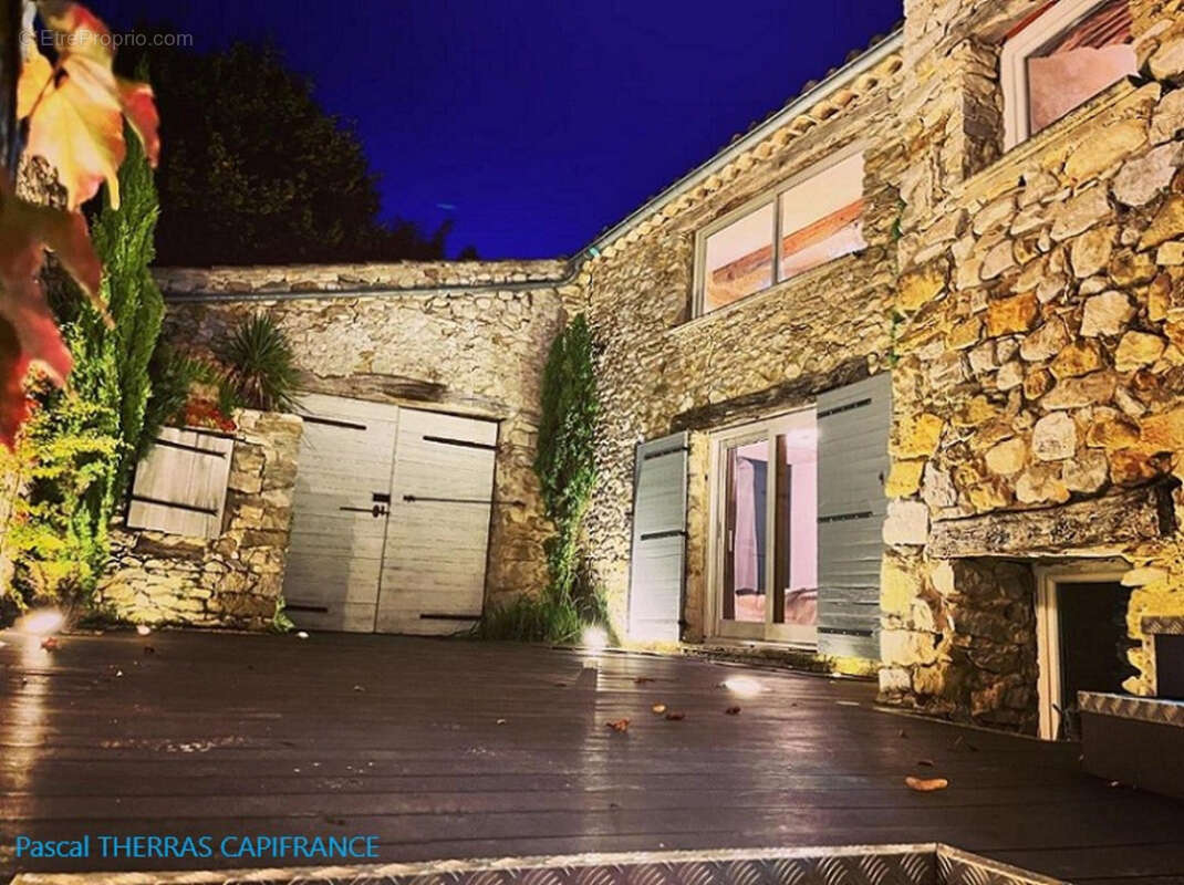 EXCLUSIVITÉ - à vendre ancienne bergerie restaurée- charme et sérénité au pied du Mont Ventoux - photo 11