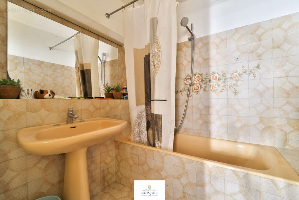 Appartement à ISSY-LES-MOULINEAUX