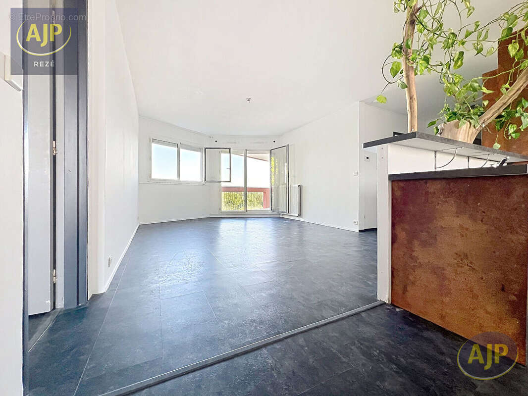 Appartement à REZE