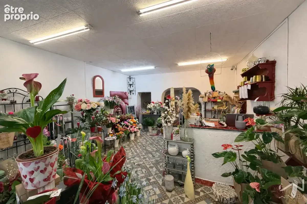 À vendre   Fonds de commerce fleuriste  Bourg-Saint-Andéol - photo 3