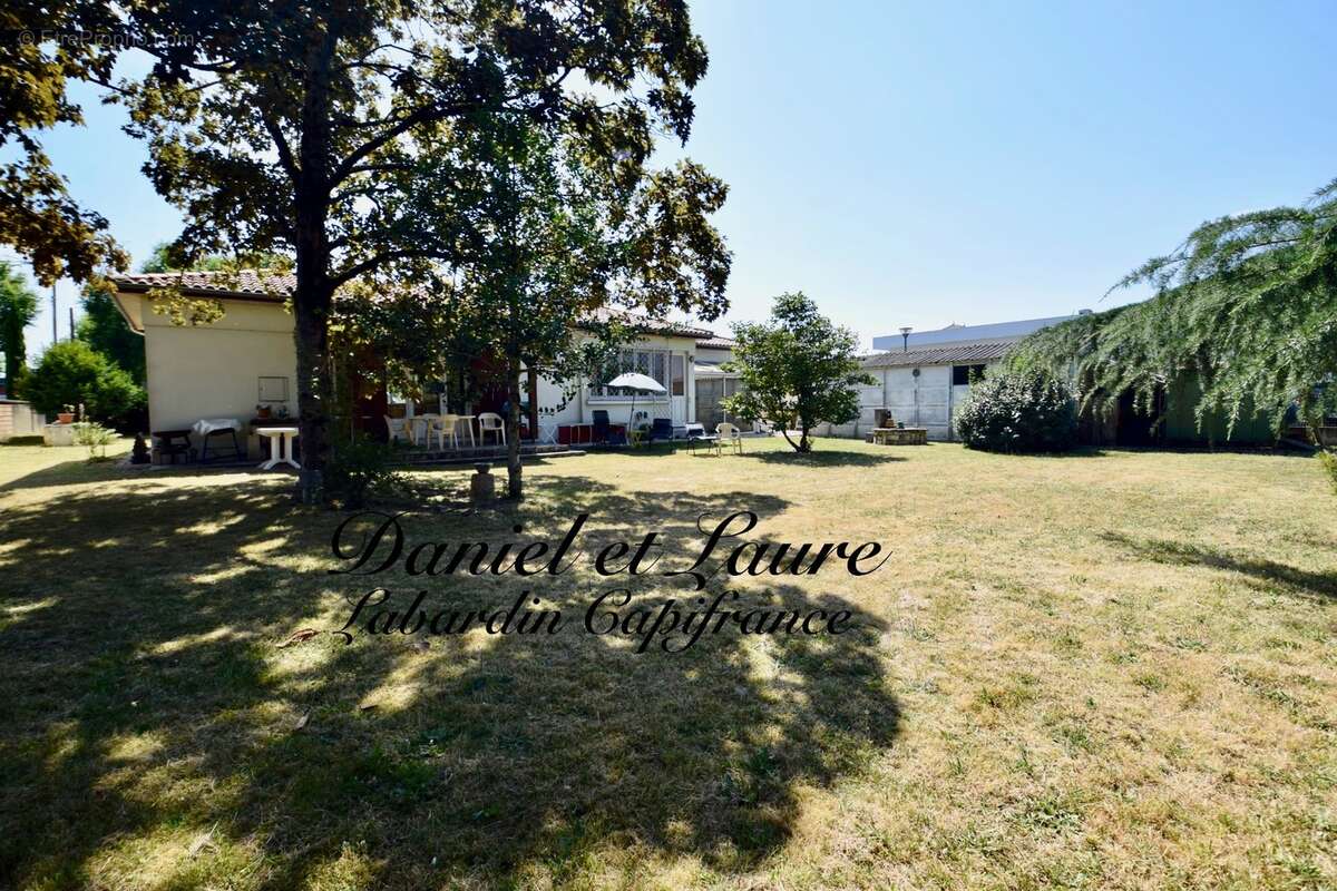 Maison de plain-pied - 4 chambres - garage - terrain clos - photo 13