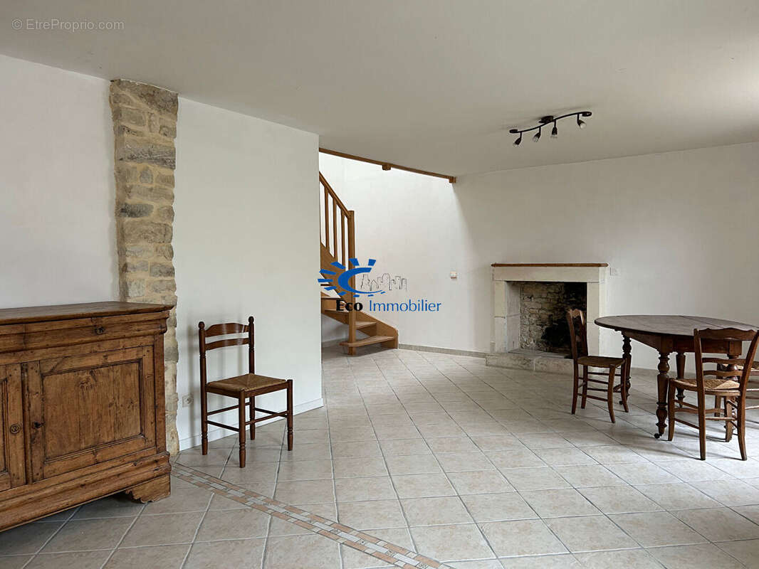 Maison à NUAILLE-D&#039;AUNIS