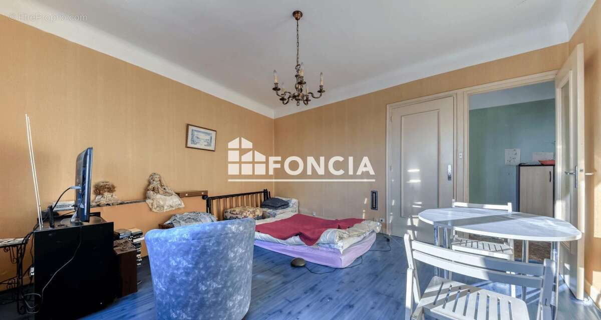 Appartement à LYON-8E