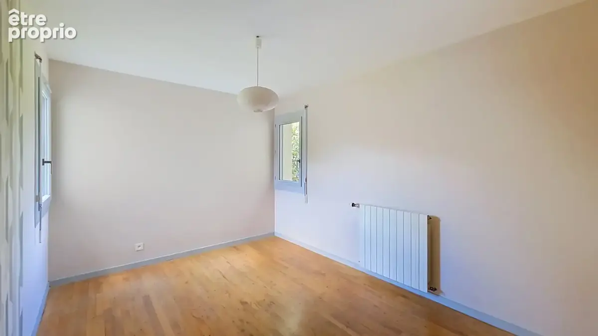 LES MARTRES DE VEYRE - Maison d'architecte 168 m2 sur terrain de 1043 m2 - photo 8