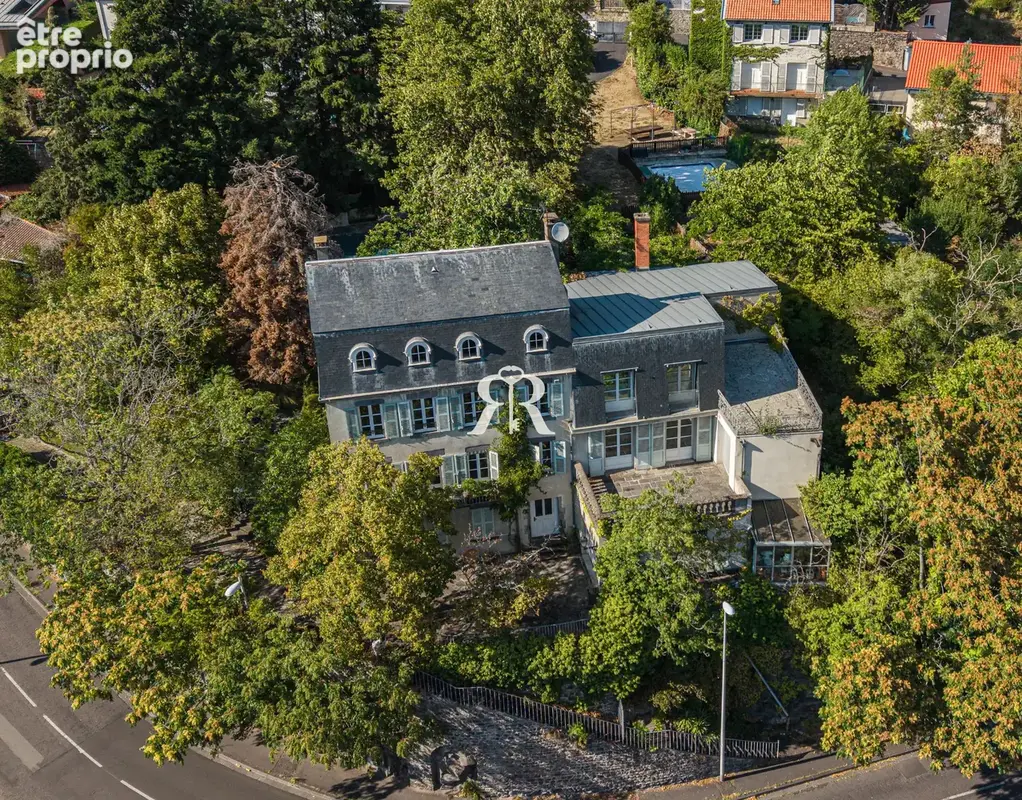Photo Maison à Royat au prix de 825 000€