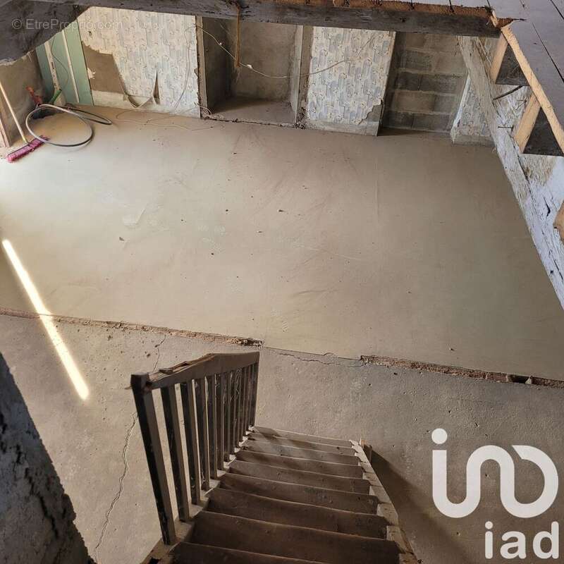 Photo 3 - Maison à SAINT-LAURENT-DE-CHAMOUSSET